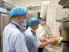 <b>法律人加工制做、清洗消毒、食物留样等环节环</b>